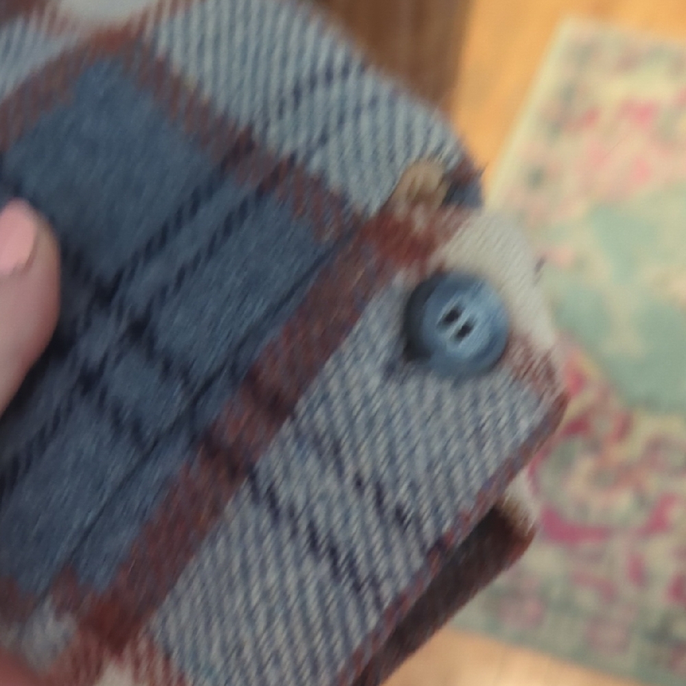70s Vintage Cozy Plaid Teddy Jacket in Blue and Tan - Picture 6 of 12